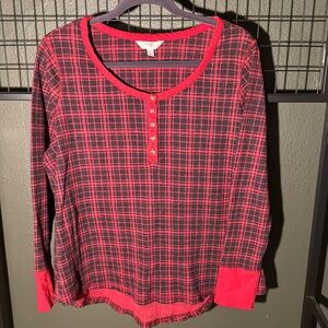 Terra & Sky long sleeve plaid shirt.
